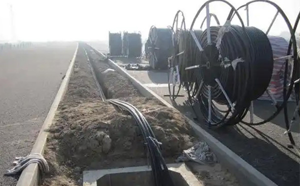 现代通信网络建设指南:麦积光缆施工全流程技术解析与质量控制 现代通信网络建设指南:麦积光缆施工全流程技术解析与质量控制